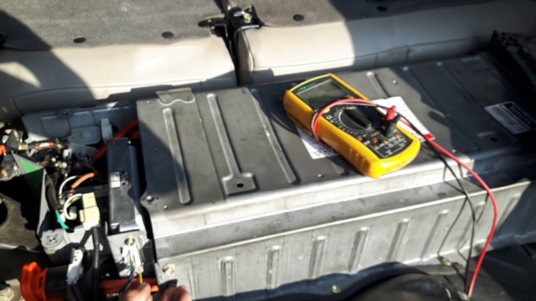 hybrid battery cooling fan